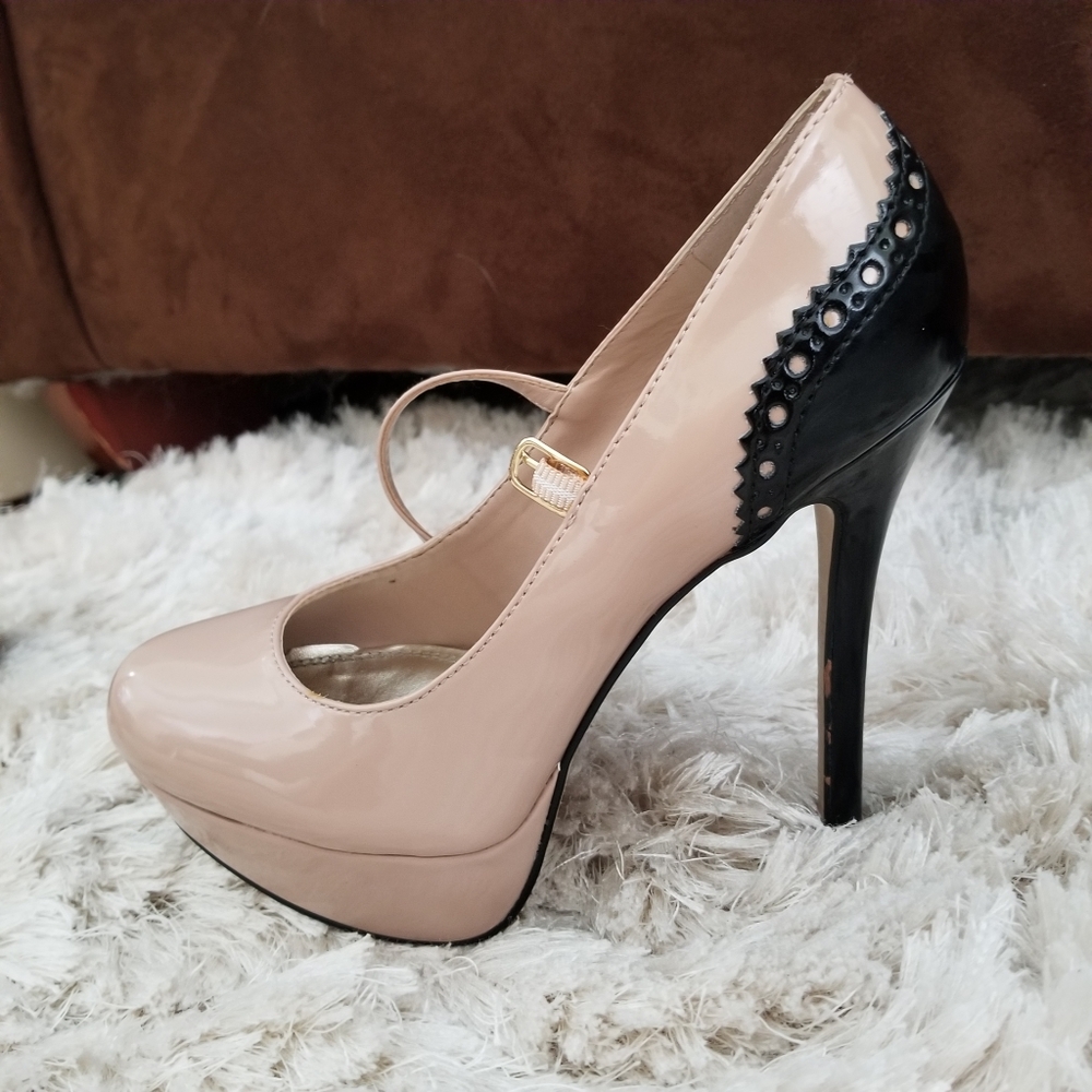 SOLD! Bakers Misty Women's Heels